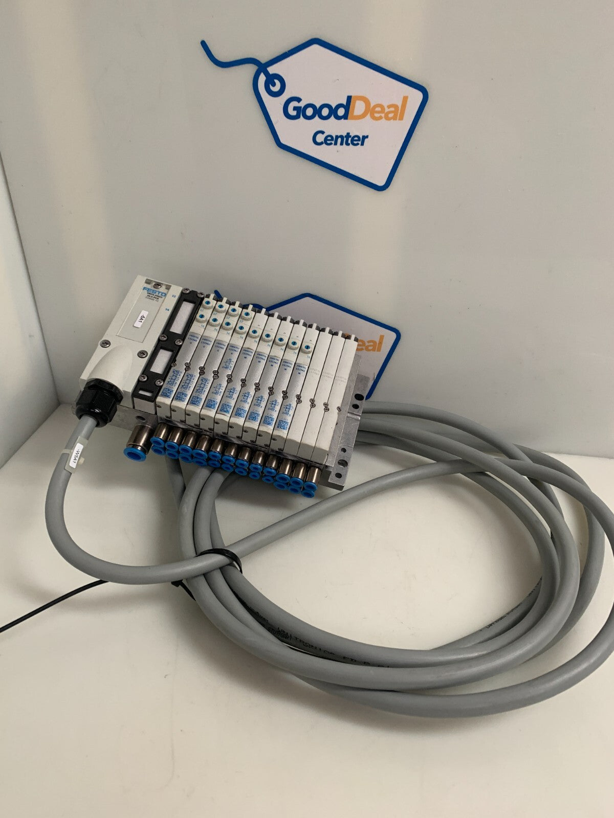 FESTO  Pneumatic Manifold Unit (Good condition)0