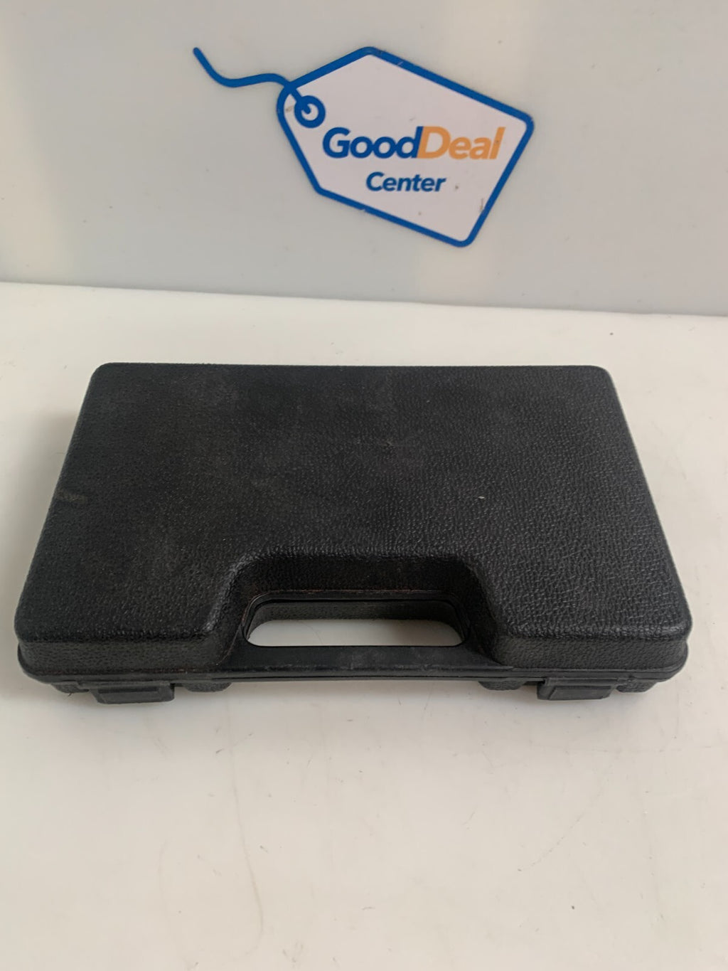 Handheld Hole Punch Kit in Case (missing parts, see photos)