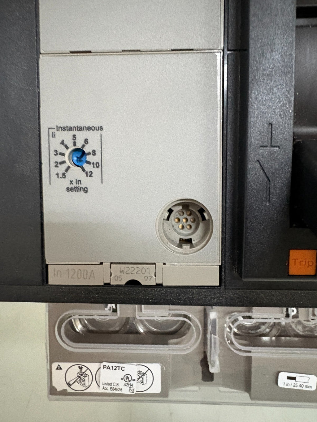 SCHNEIDER SQUARE D POWERPACT 1200 AMP CIRCUIT BREAKER PG1200 PGA361201