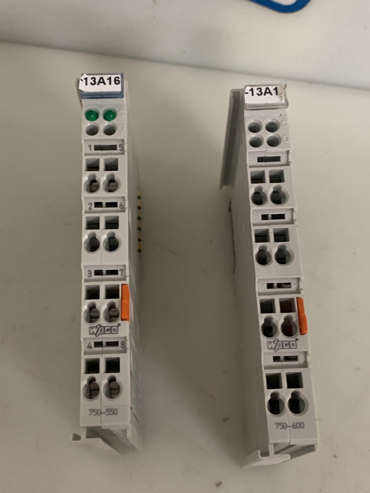 MIX LOT OF 2  WAGO END MODULE 750-600 AND 2 CHANNEL ANALOG OUTPUT 750-550