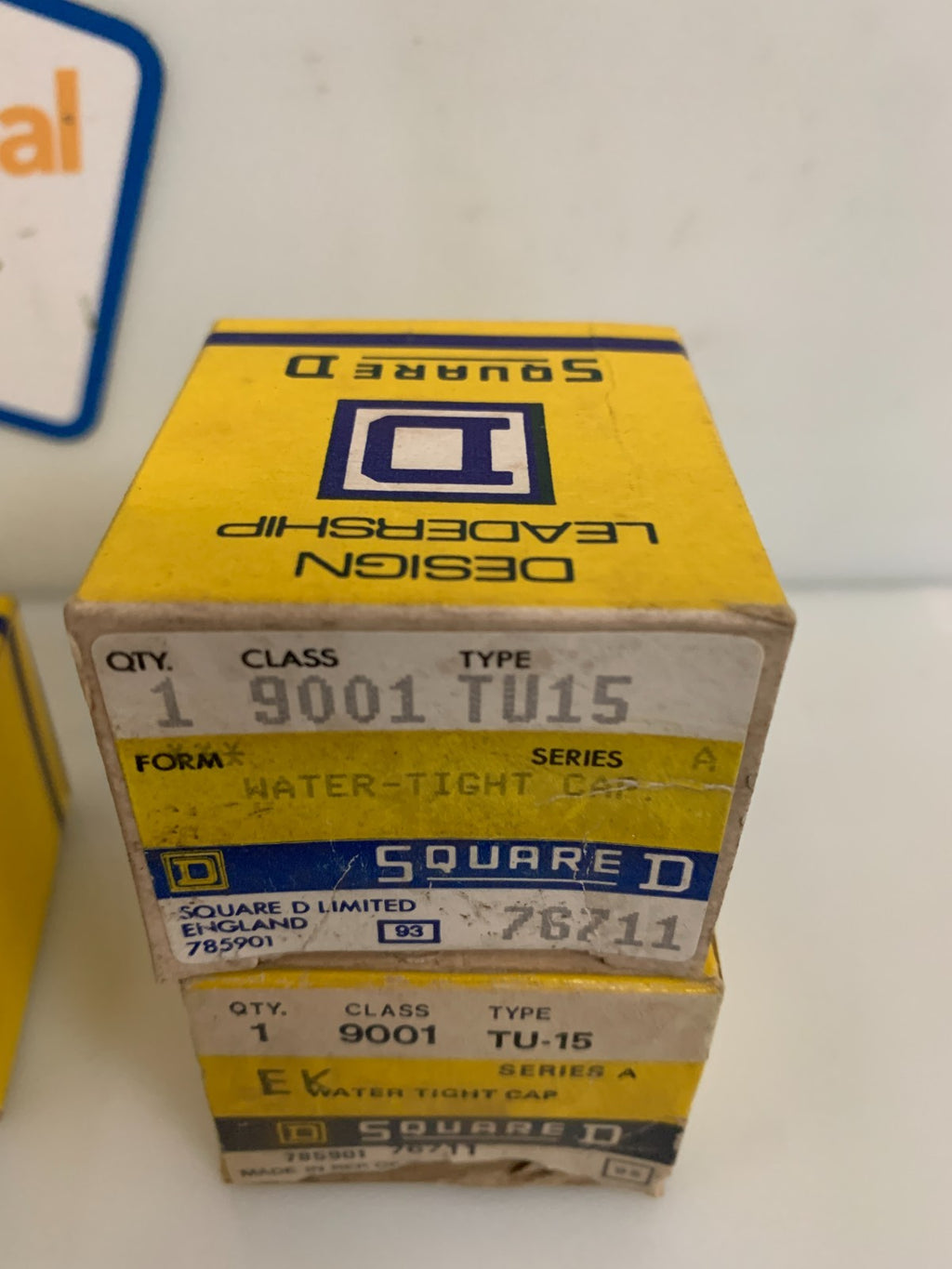 LOT OF 6 SQUARE D WATERTIGHT CAP 900V TU15 767113
