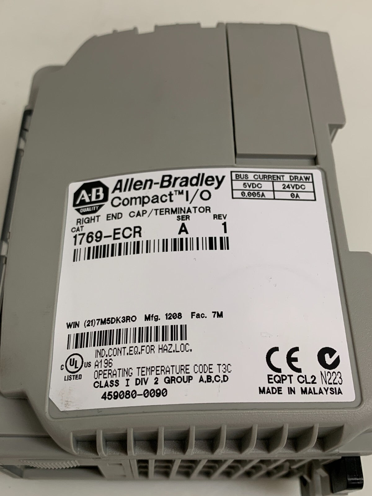 ALLEN BRADLEY   Relay Output Module  1769-0W16  w/Terminator  1769-ECR