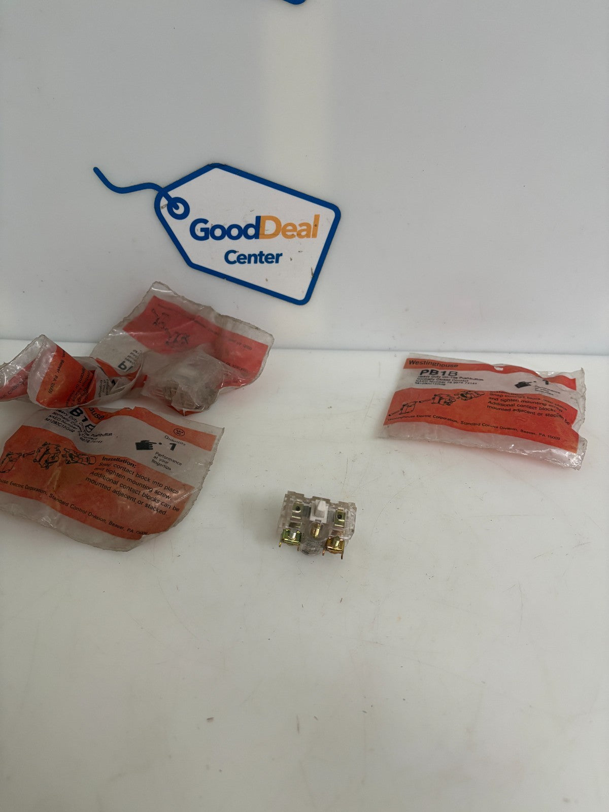 LOT OF 4 WESTINGHOUSE HEAVY DUTY OIL-TITE PUSH BUTTON PB1B0