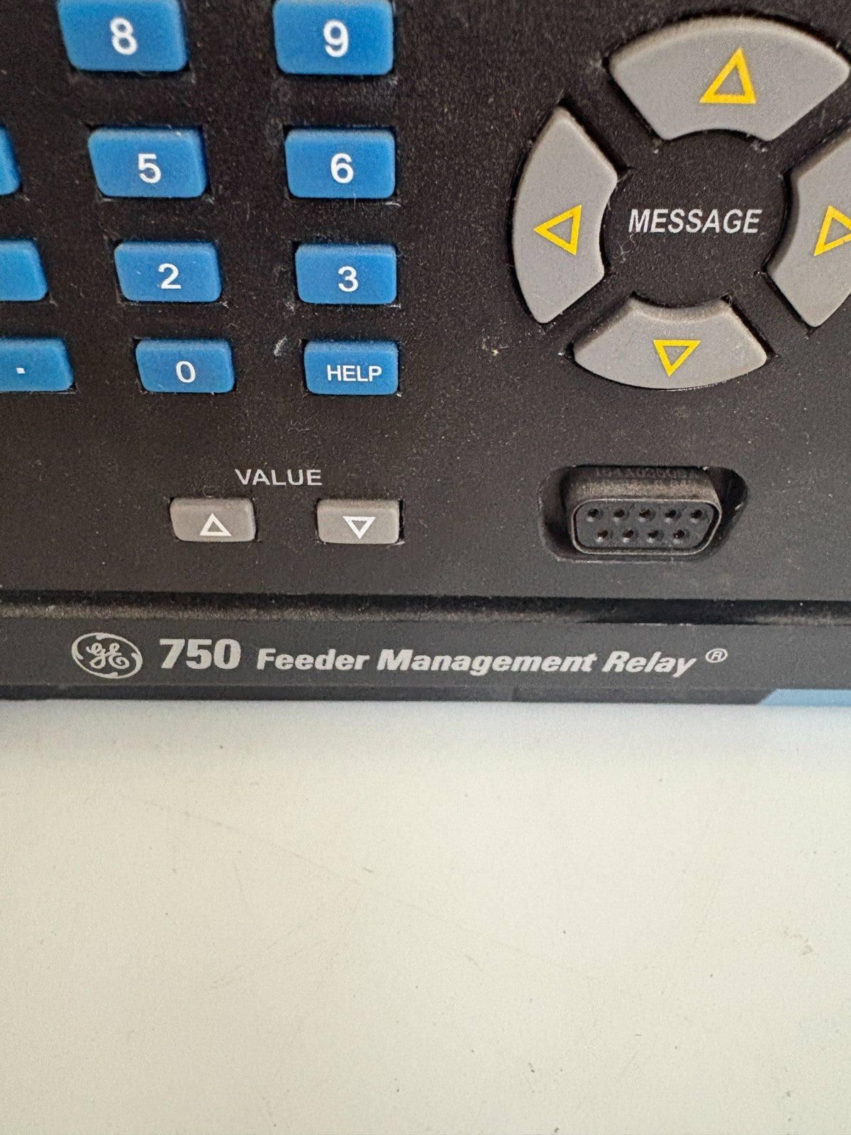 GENERAL ELECTRIC SR 750 FEEDER MANAGEMENT RELAY 750-P5-G5-HI-A20-R-E
