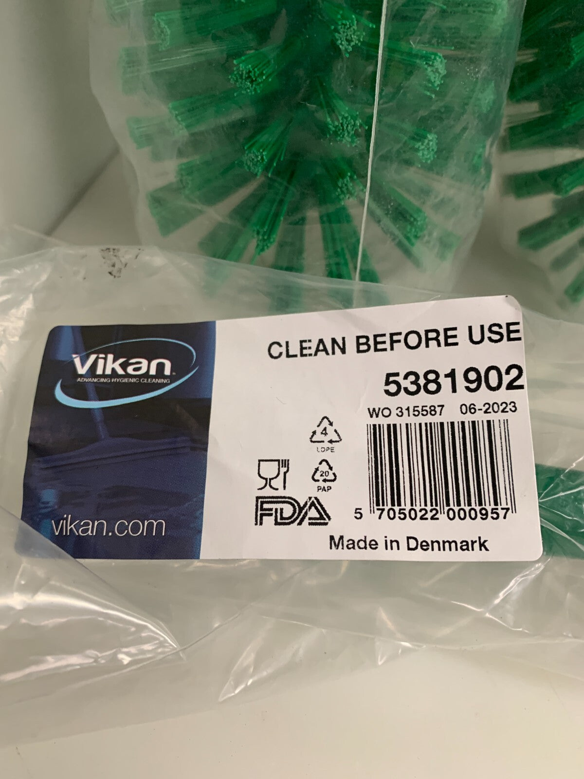 LOT OF 3 VIKAN PIPE BRUSH FDA APPROVED 17" GREEN BRUSH #5381902