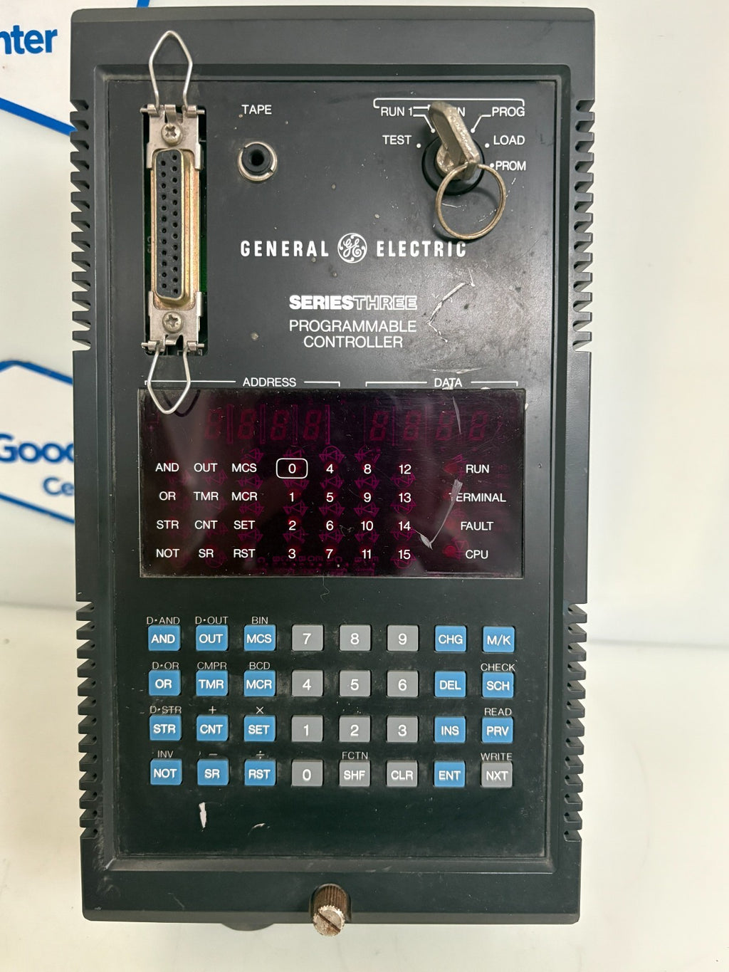 GENERAL ELECTRIC SERIES THREE PROGRAMMABLE CONTROLLER CPU IC630CPU301A W/KEY1