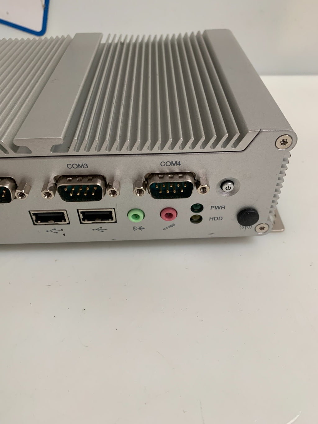 NEXCOM NISE104 FANLESS COMPUTER 28V 6A-21A