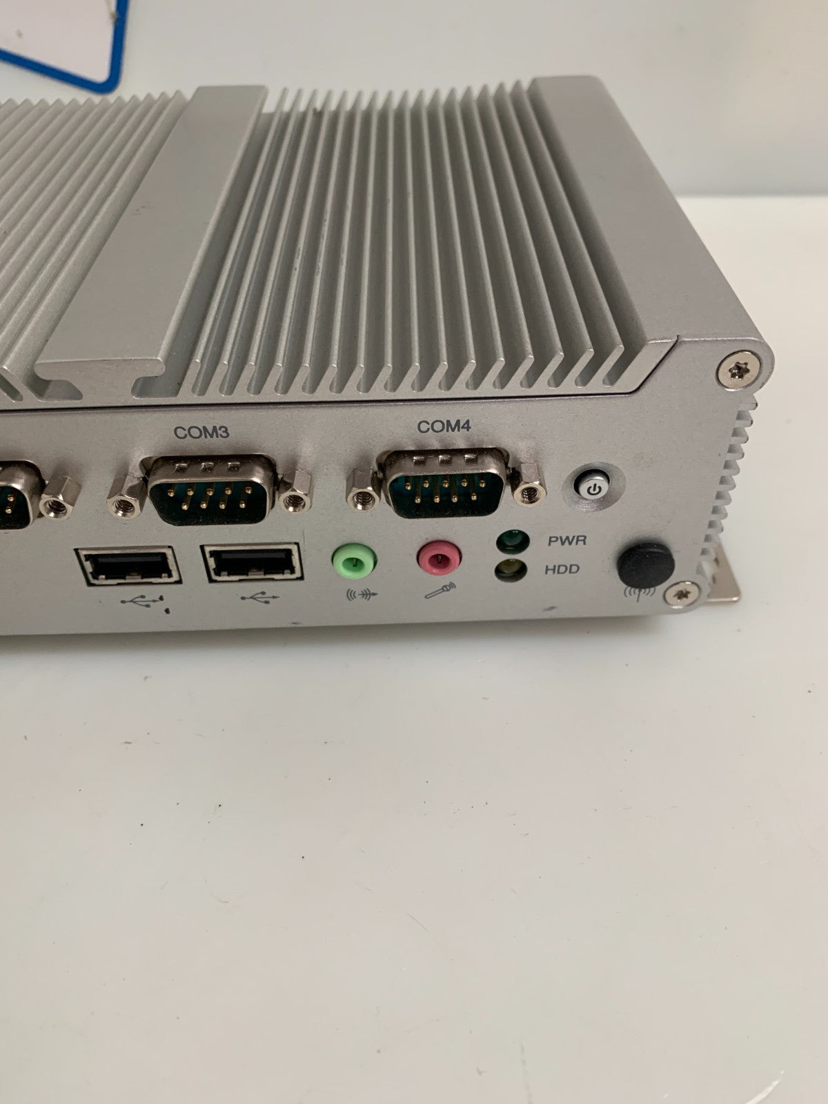 NEXCOM NISE104 FANLESS COMPUTER 28V 6A-21A