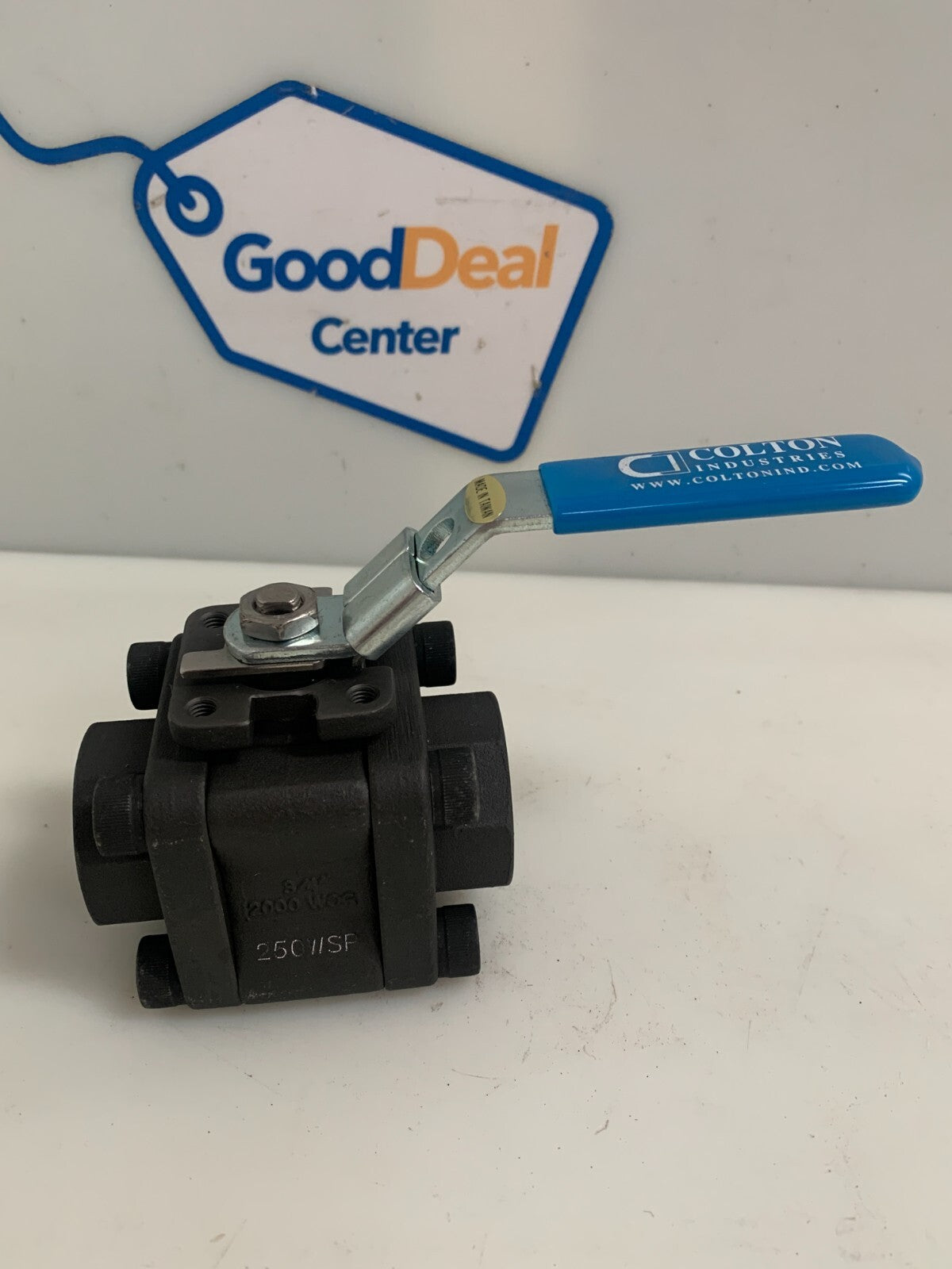COLTON INDUSTRIES  3/4''  Ball Valve with Manual Locking Handle