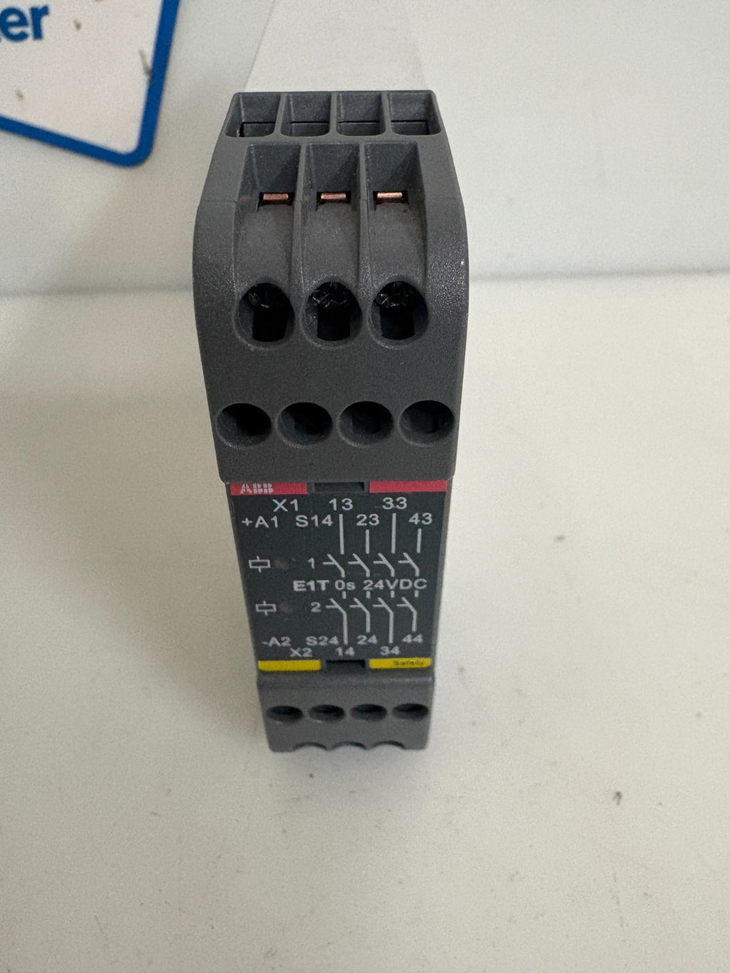 ABB EXPANSION RELAY E1T OS 24VDC 2TLA 010030 R00001