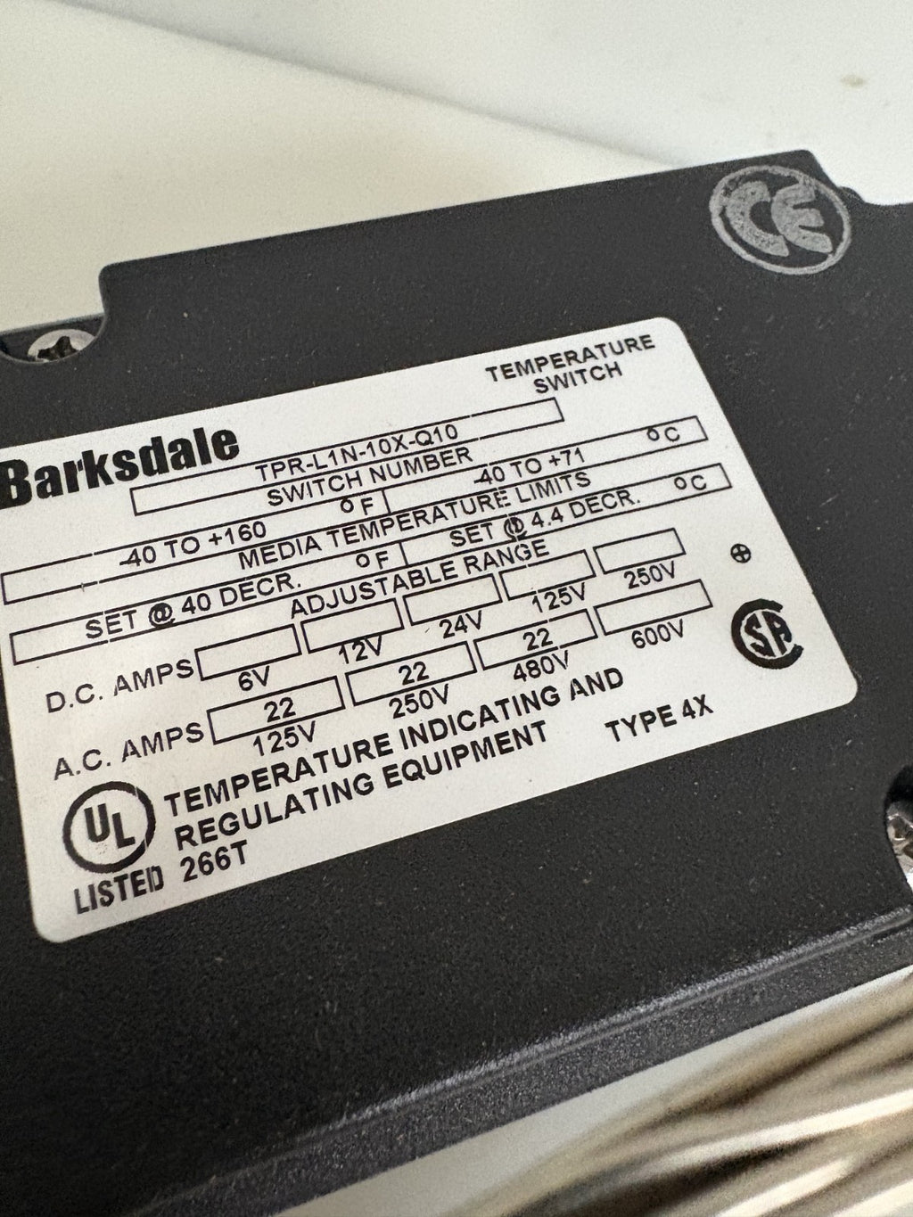 BARKSDALE TEMPERATURE SWITCH HEAT/FREEZE TRACE TPR-L1N-10X-Q101