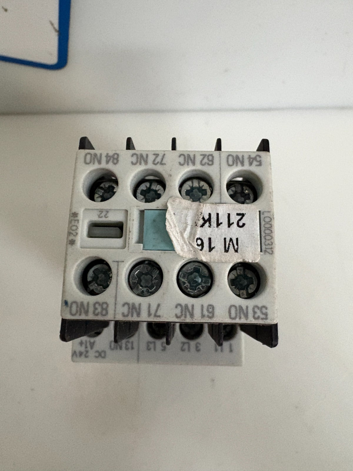 SIEMENS CONTACTOR 3RT1016-1BB41 G/000508-E0 W/3RH1911-1FA22