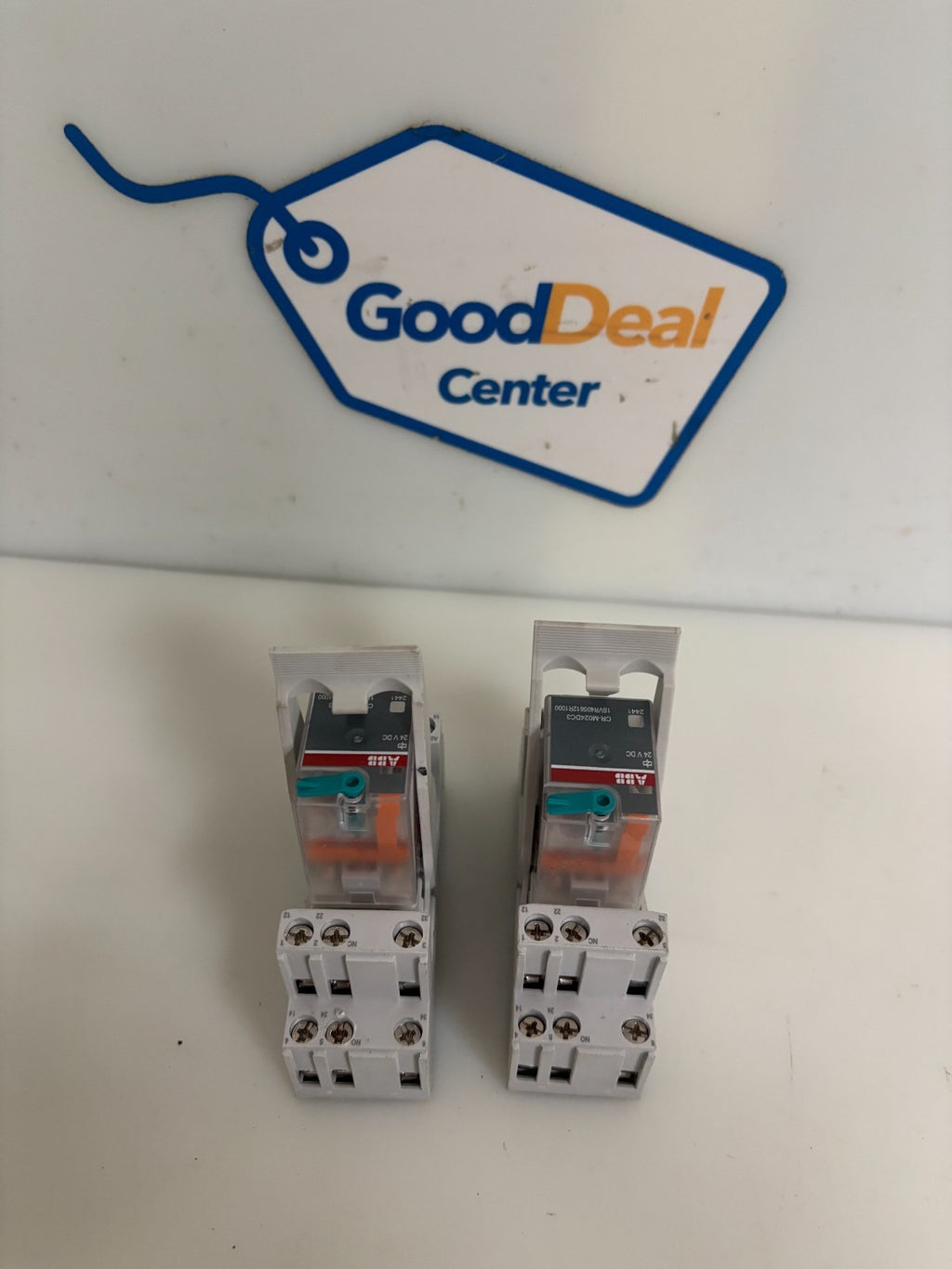 LOT OF 2 ABB RELAY MODULE CR-M024DC3 W/ABB CR-M3SS BASE AND CR-P/M 220