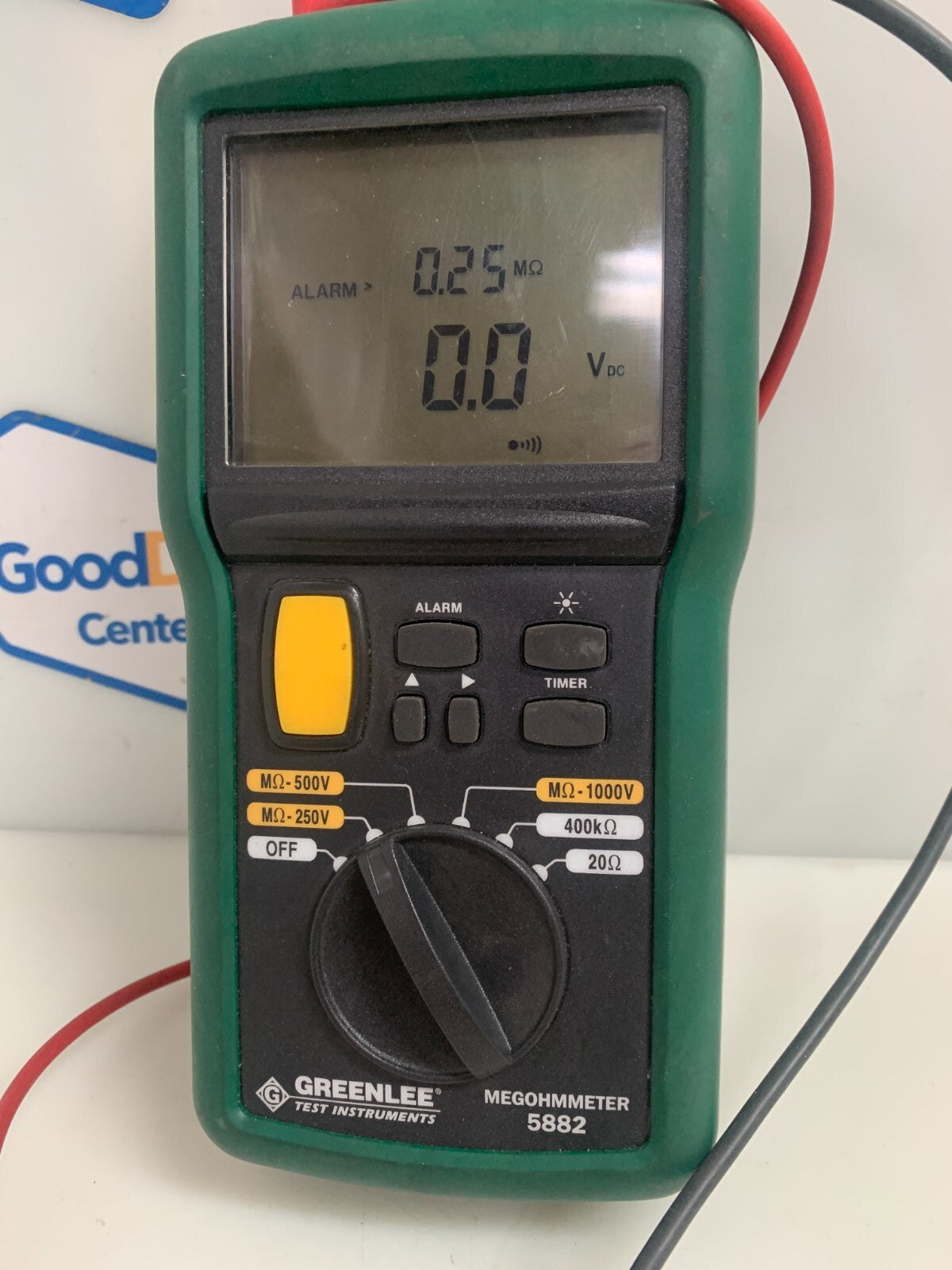 GREENLEE 250/500/1000V DIGITAL ANALOG MEGOHMMETER #5882