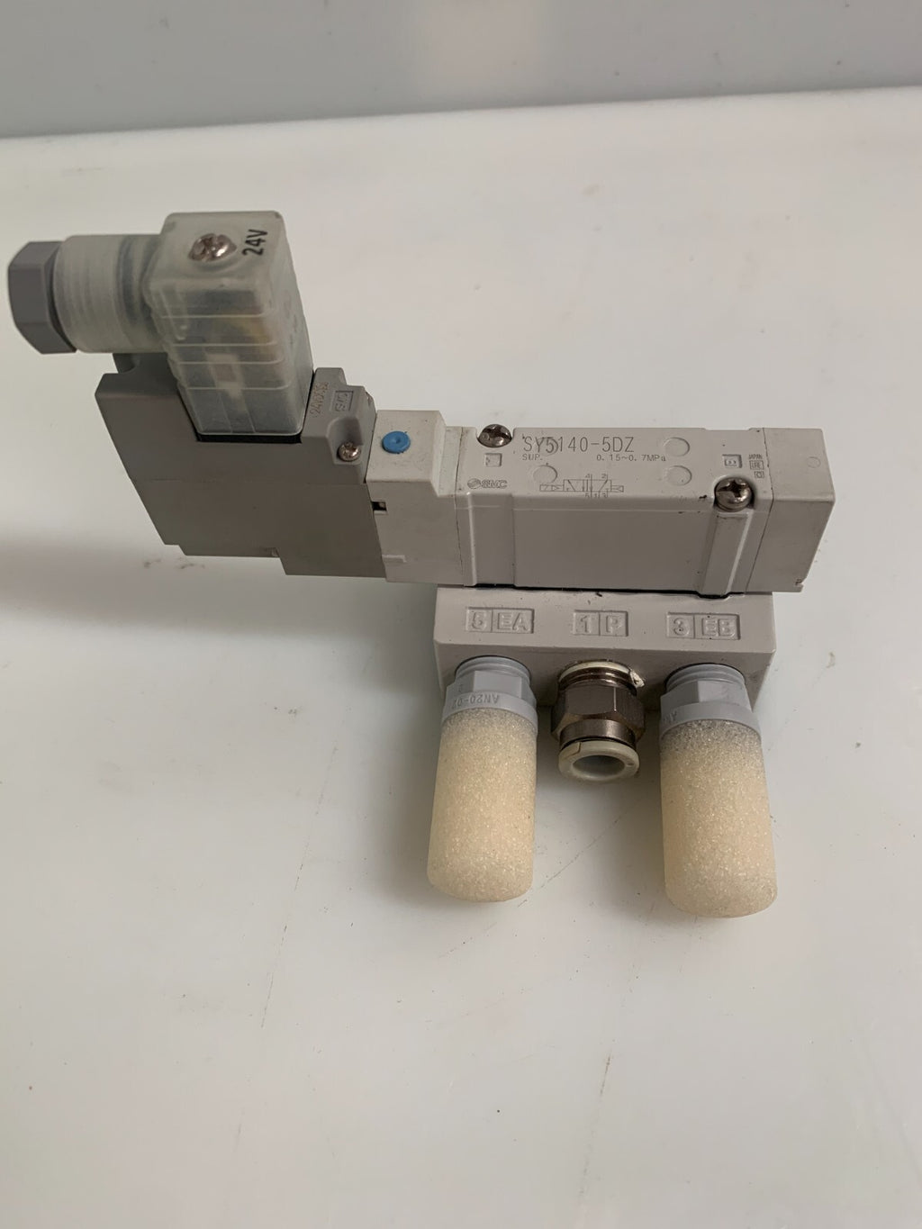 SMC SOLENOID VALVE SY5140-5DZ 24V