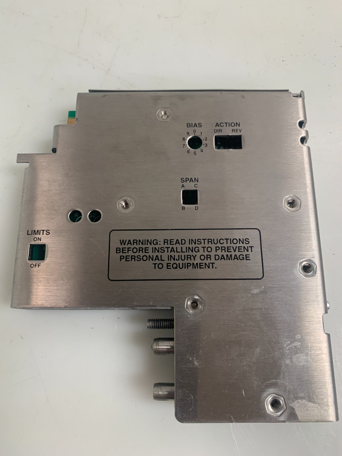MOORE PRESSURE TRANSDUCER 772 RO 21F2