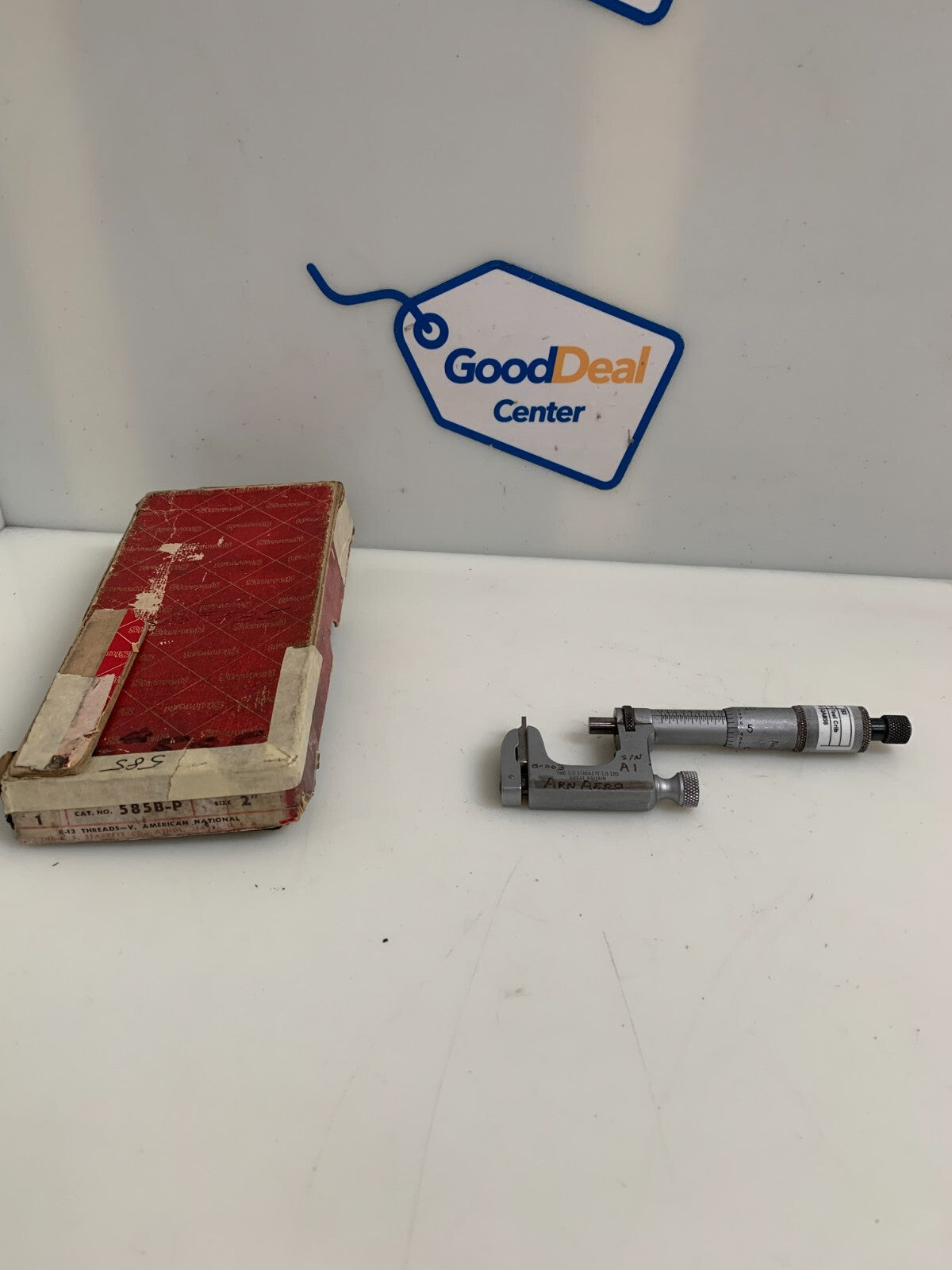 STARRETT 0-1" ANVIL MICROMETER #220