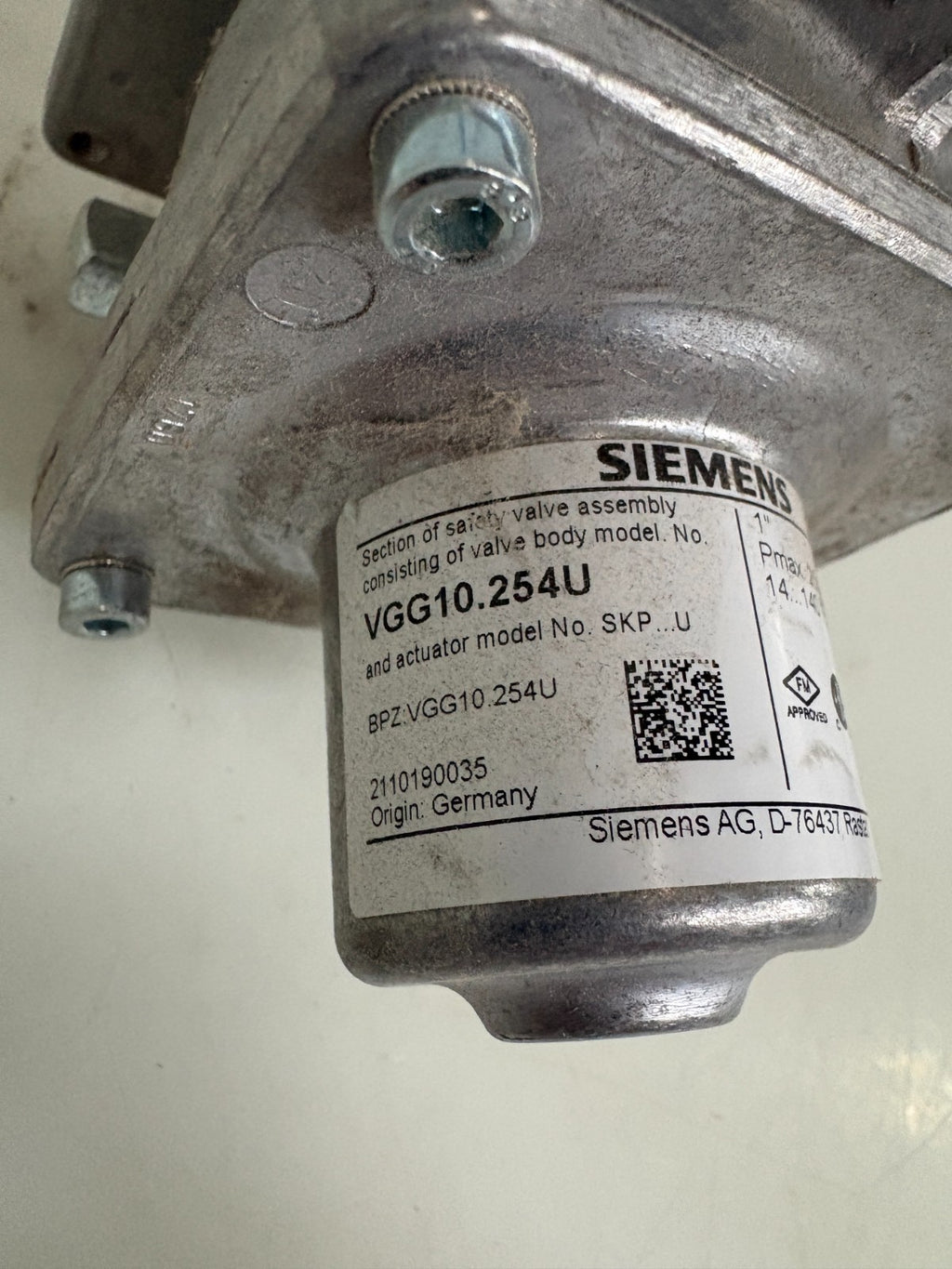 SIEMENS GAS VALVE 3/4" VGG10.204U