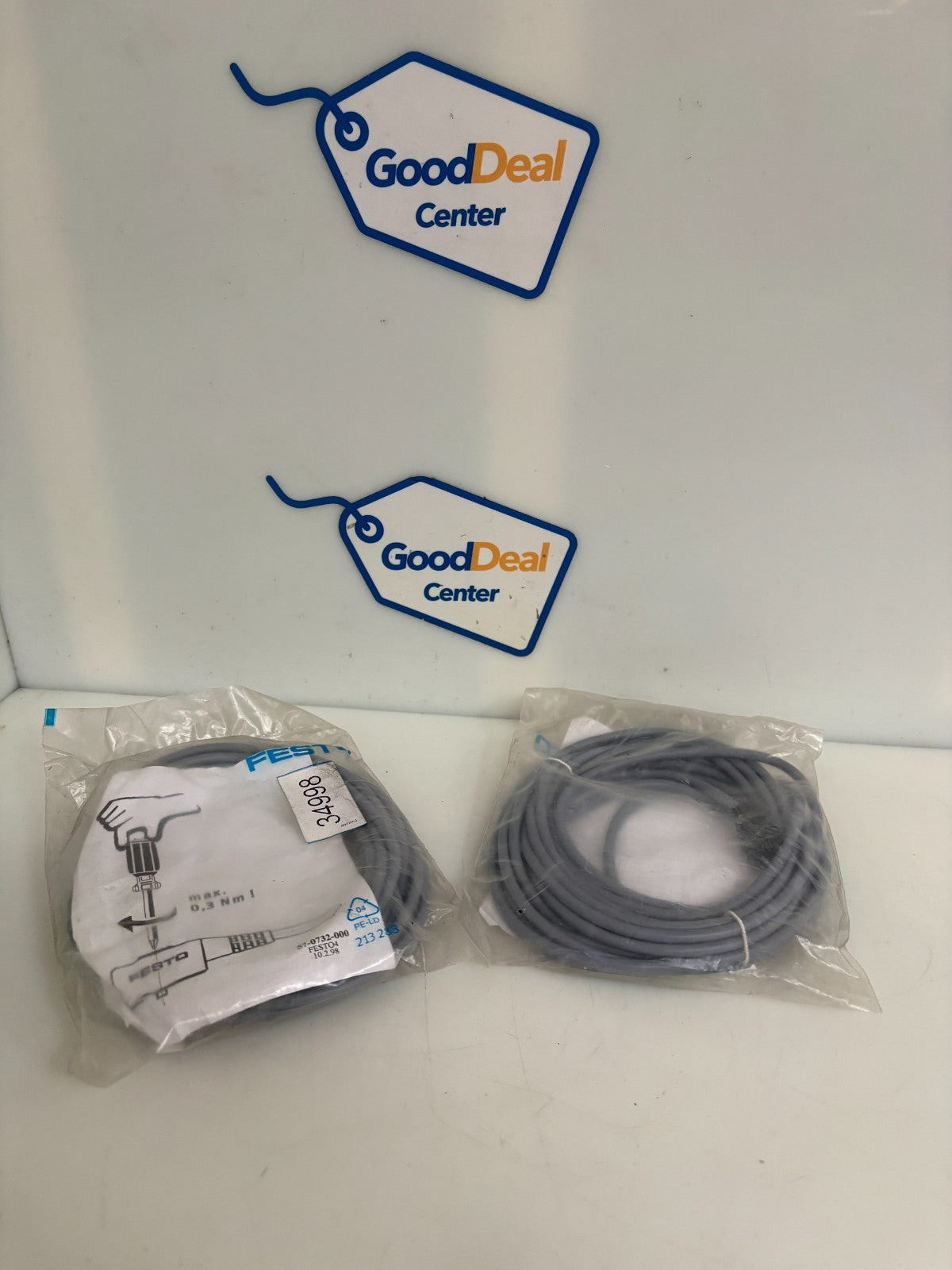 LOT OF 2 FESTO CONNECTING CABLE 34998 57-0732-0000