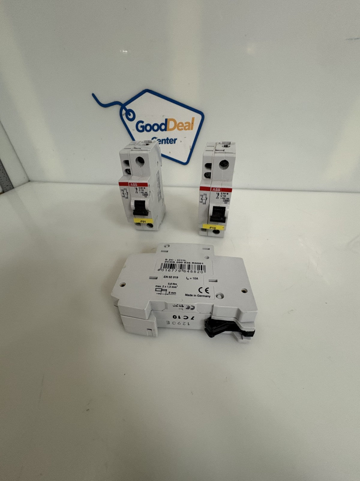 LOT OF 3  ABB CIRCUIT BREAKER S 201 M C10 2 CDS 200 936 R0001