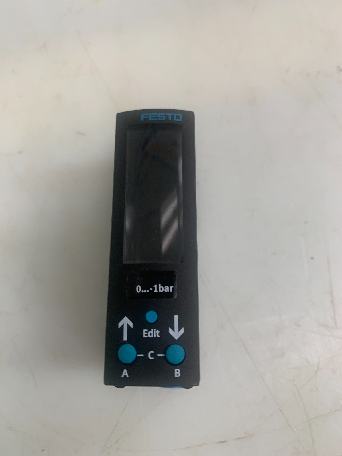 FESTO SDE3-V1S-B-WQ4-2P-M8-W5  Pressure Sensor  5629231