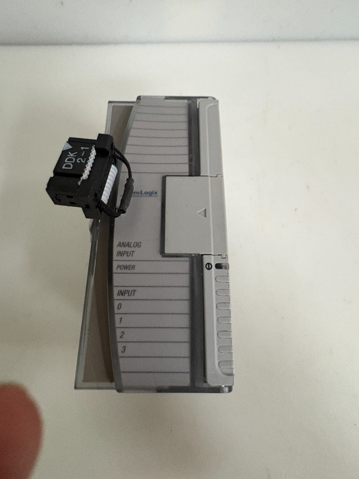 ALLEN BRADLEY MICROLOGIX 4 CH ANALOG OUTPUT MODULE 1762-0F4 SER B REV E3