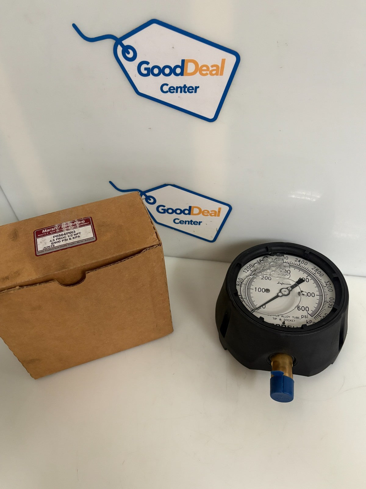 MARSH/BELLOFRAM PROCESS GAUGE 0-600 PSI 1/2 NPT #P0564PW30