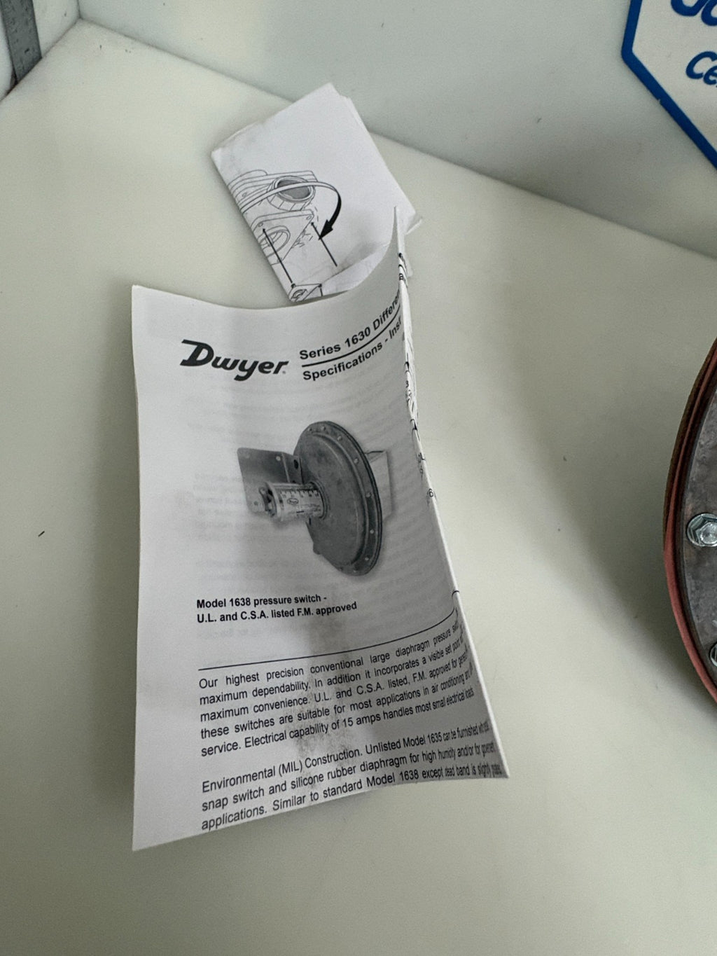 DWYER INST DIAPHRAGM VERTICAL PRESSURE SWITCH