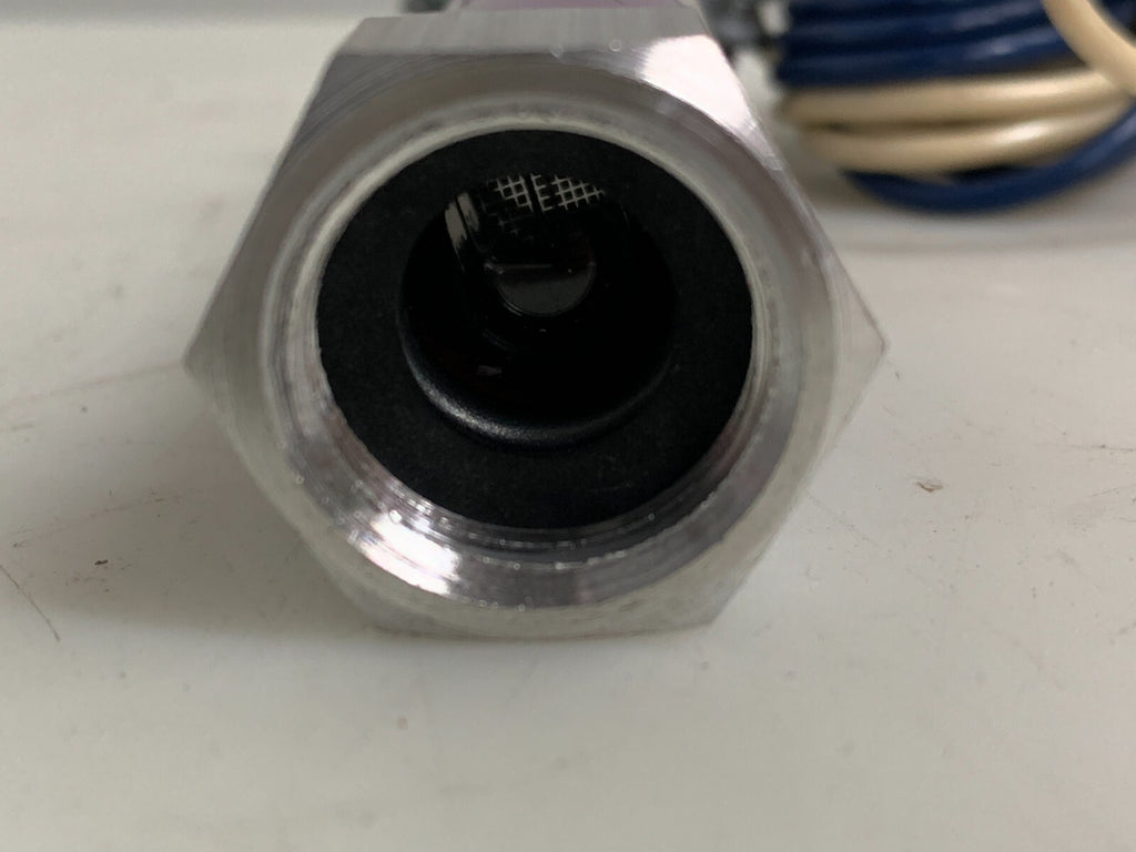 HONEYWELL MINI PEEPER ULTRAVIOLET FLAME DETECTOR C7027A 1031