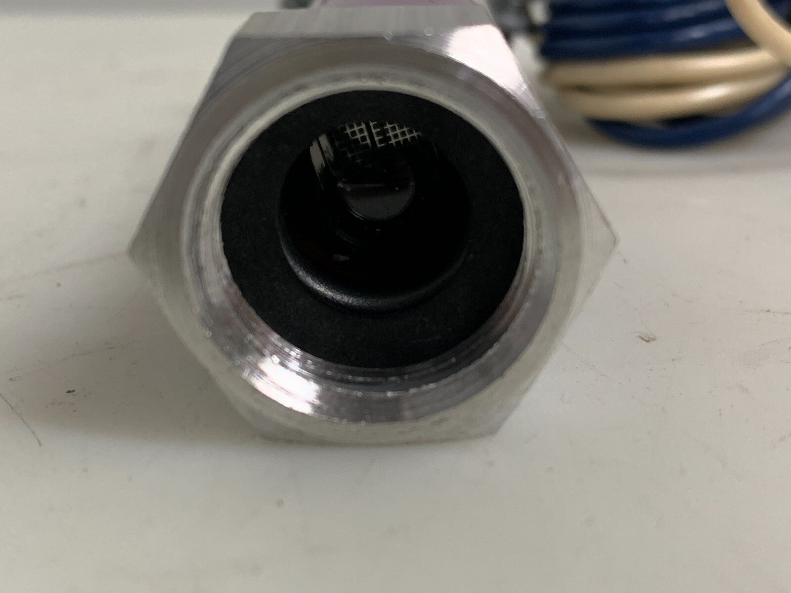HONEYWELL MINI PEEPER ULTRAVIOLET FLAME DETECTOR C7027A 1031