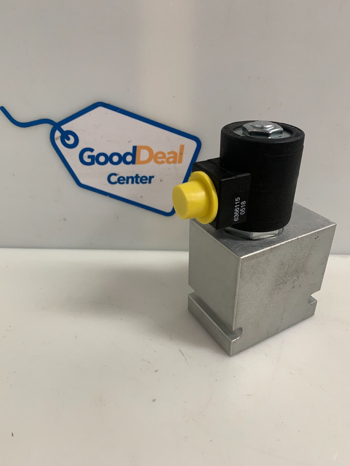HYDRAFORCE SOLENOID HYDRAULIC VALVE 6366115 0518 1000 573 20/48 SV12-2-10T-N-115