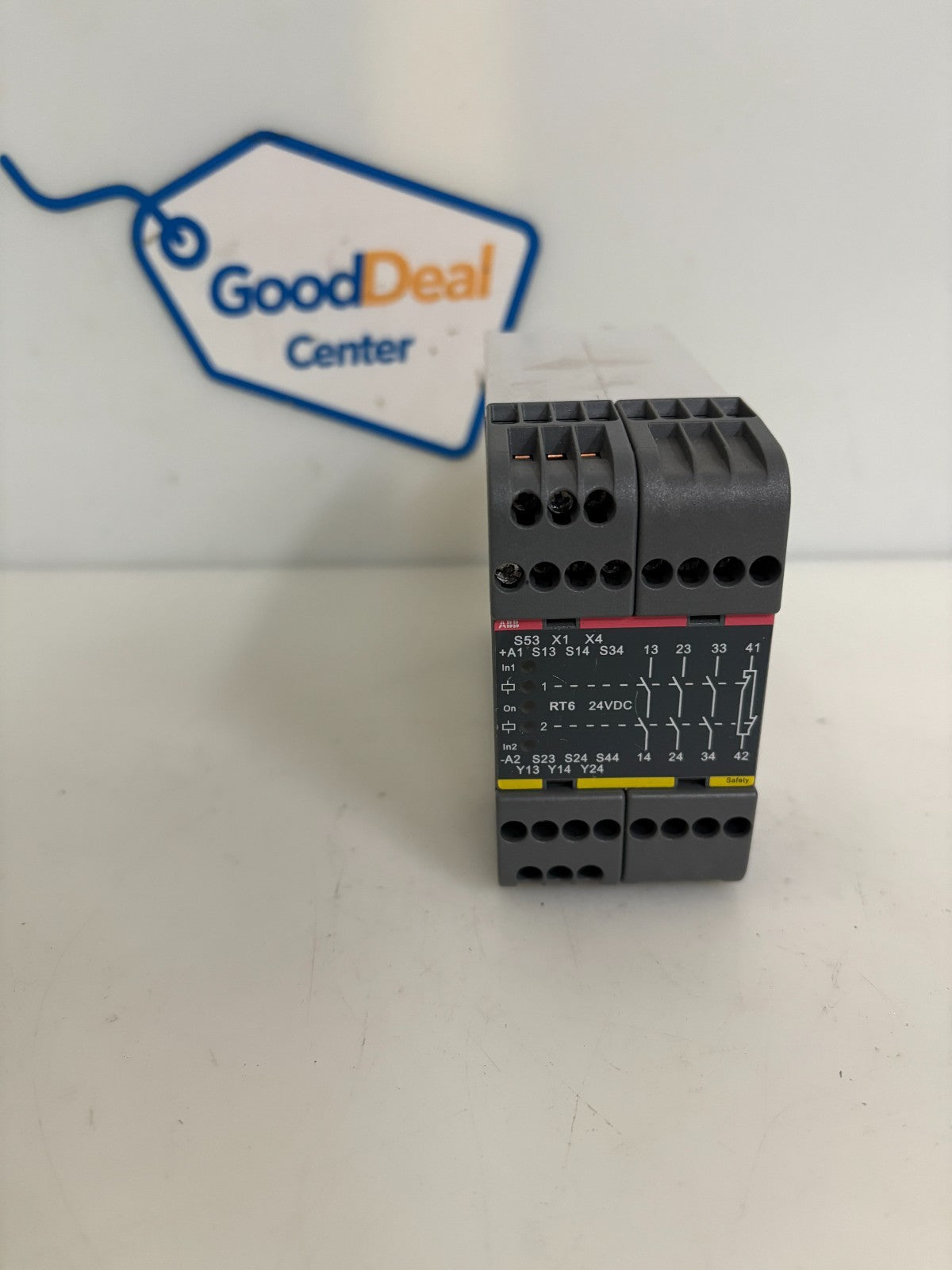 ABB SAFETY RELAY RT6 24VDC 2TLA010026R00000