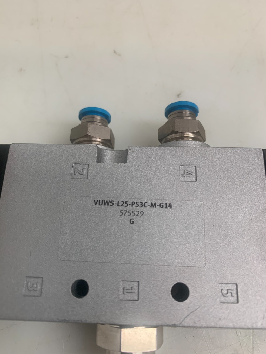 FESTO VUWS-L25-P53C-M-G14  Pneumatic Valve 575529
