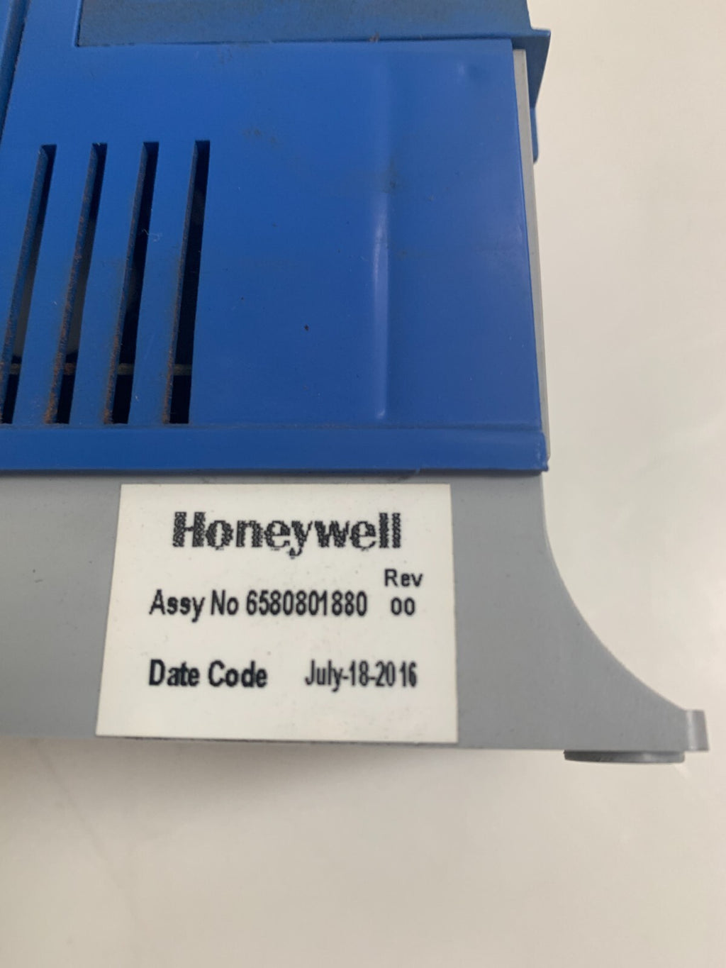 LENZE AC TECH SMVECTOR INVERTER #13452387  ESV751NO2YXB5432
