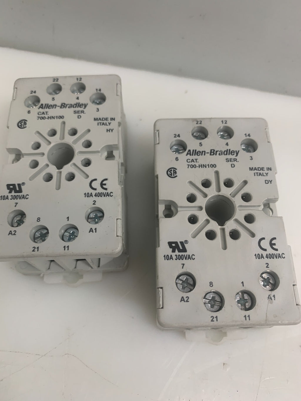 ALLEN BRADLEY  700-HN100  Socket Tube Base Screw Terminal  Ser D   (Lot of 3)