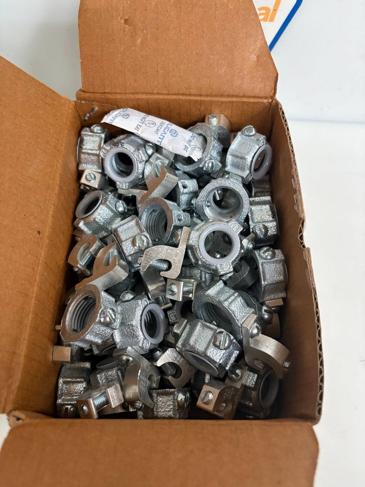 EATON CROUSE HINDS 1/2" MI GROUND BUSH-LAY-IN LUG #GLL1 50 PER BOX3