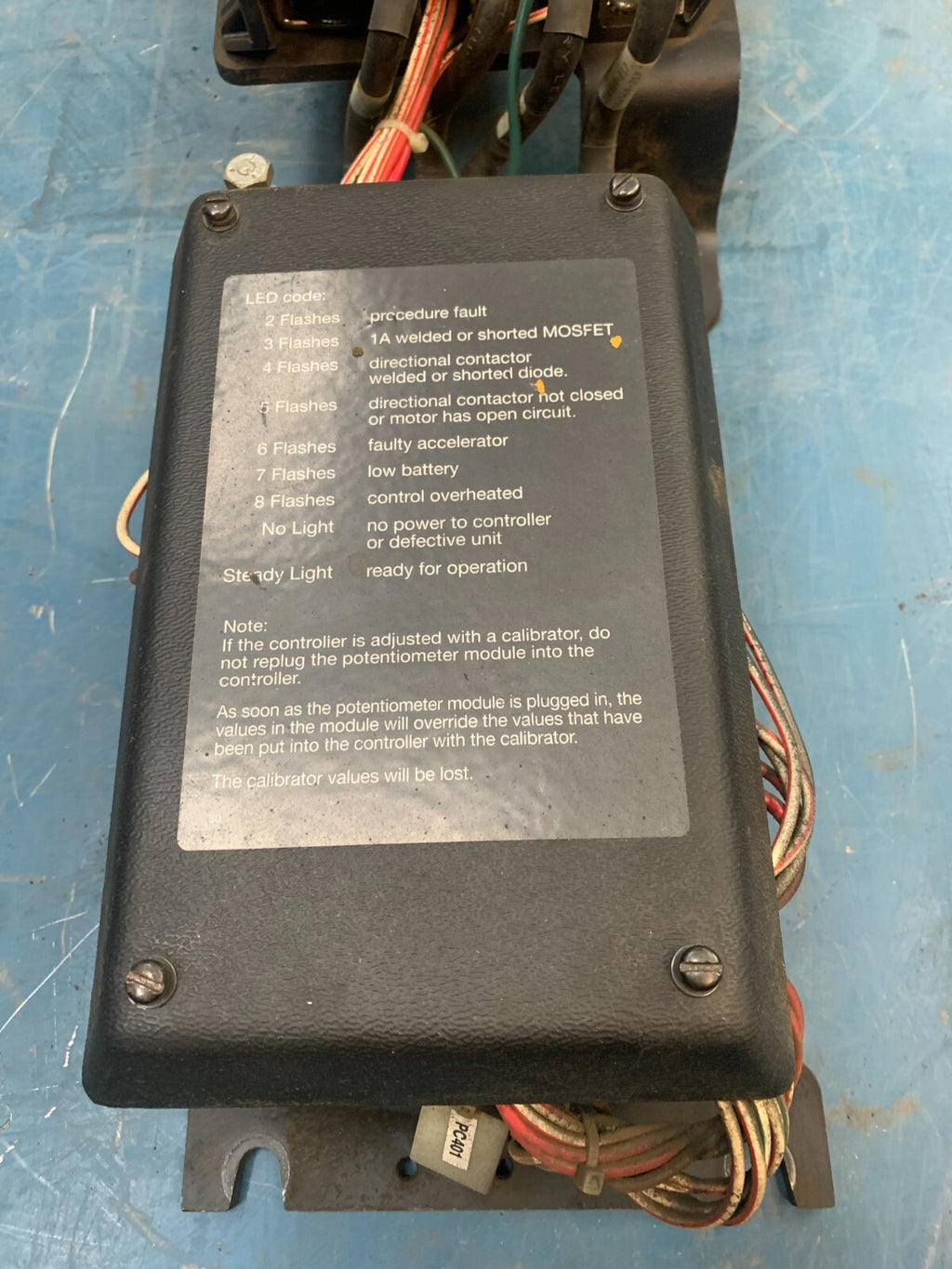 Crown PC 401 Control Board on support rack and 3 24V contactor 1659620