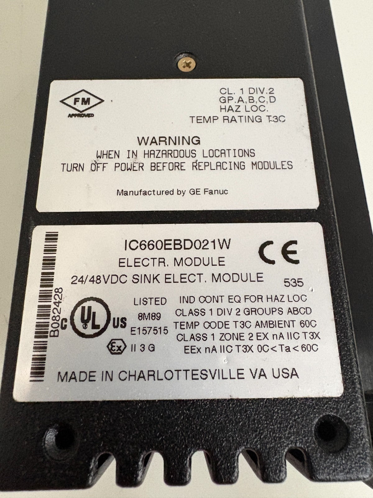 GE FANUC GENIUS 24/48 VDC SINK IN/OUT IC660BBD021  W/IC660TSD021K4