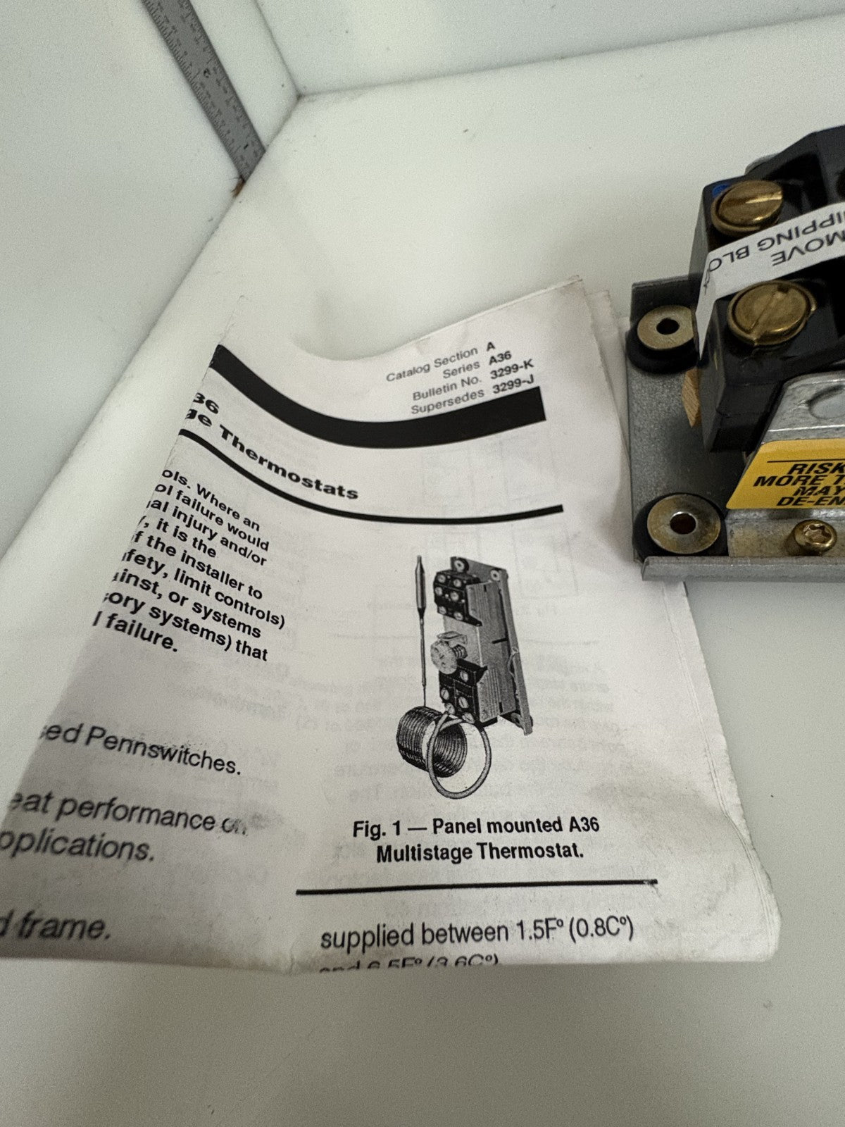 JOHNSON CONTROLS TEMPERATURE CONTROLLER #A36AHA-58C