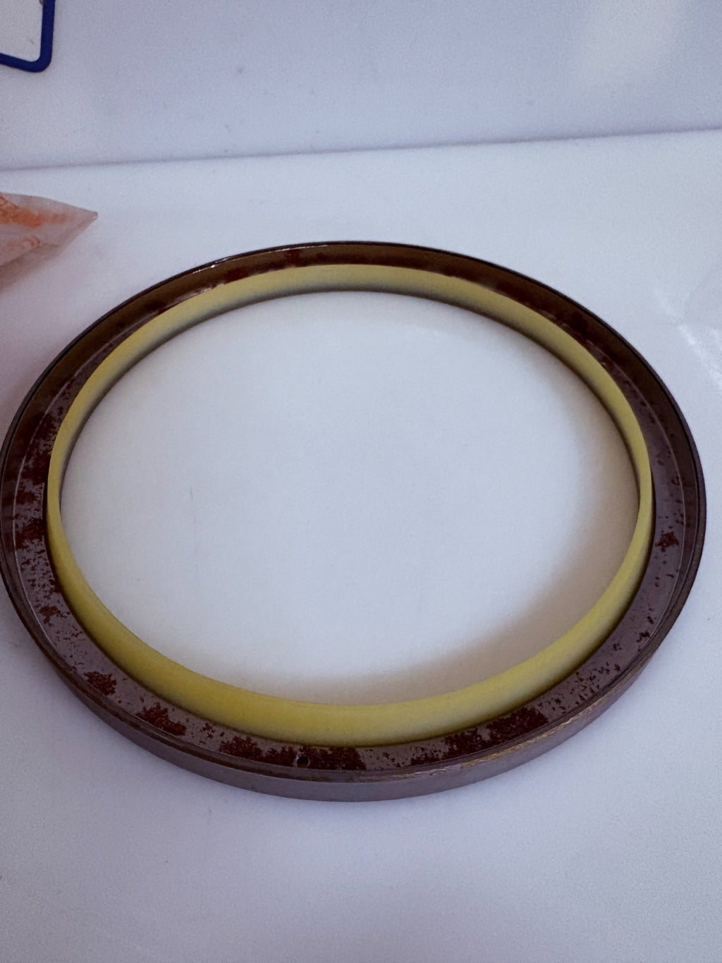 LOT OF 4 HITACHI DUST SEAL 42379092