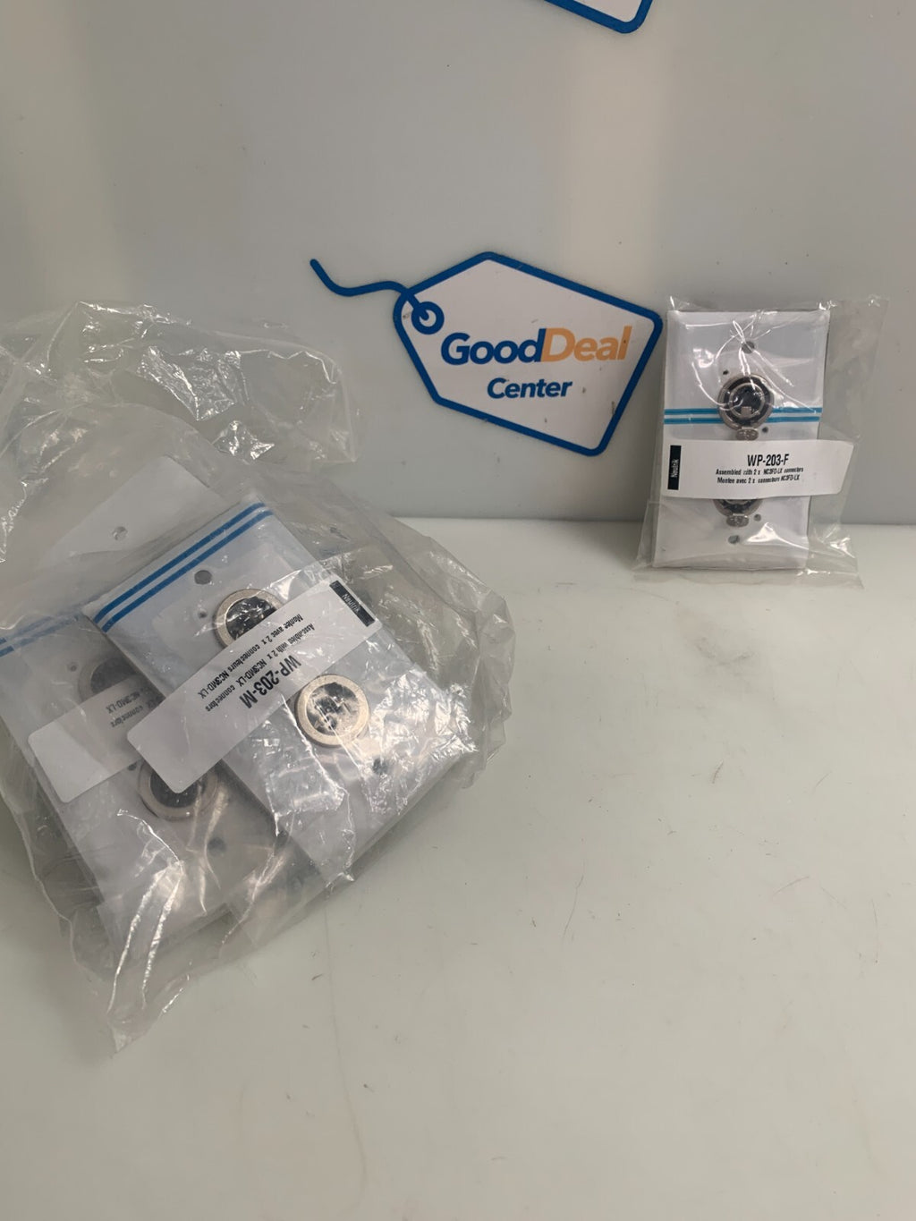 LOT OF 6 NEUTRIK DUAL WALLPLATE W/TWO NC3FD-L-1 RECEPTACLES WP203-M