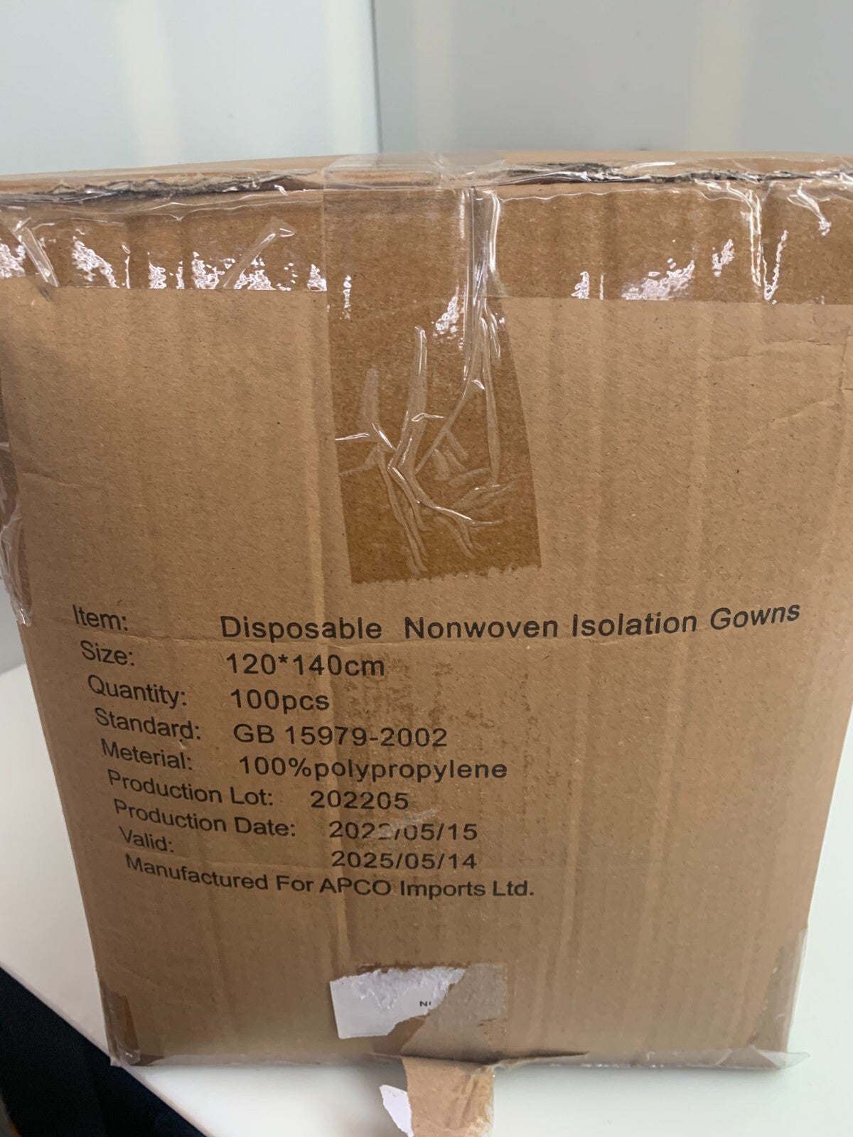 Box of 100 D2D Health Co APCO Disposable Isolation Gowns GWNPP25G5