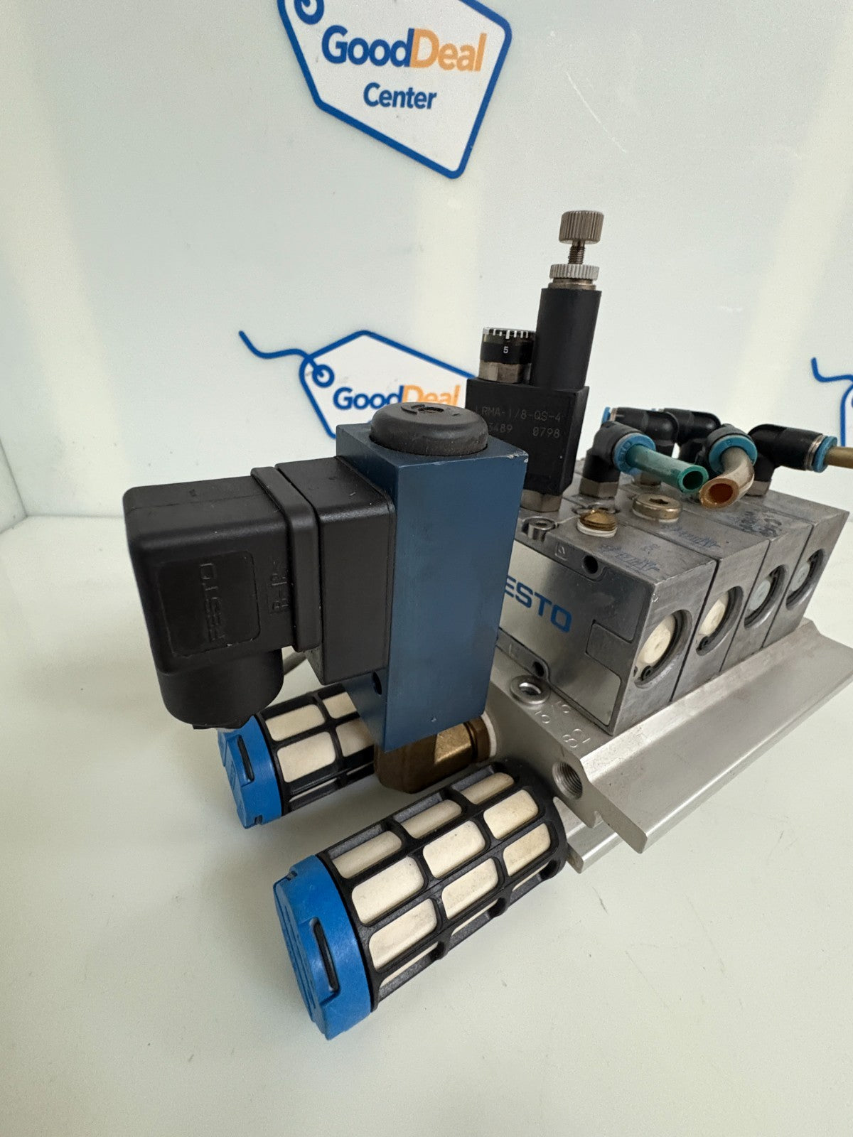 FESTO MANIFOLD BLOCK PRS-1/8-4-B B W/FESTO PRESSURE SWITCH PEV-1/4-B2