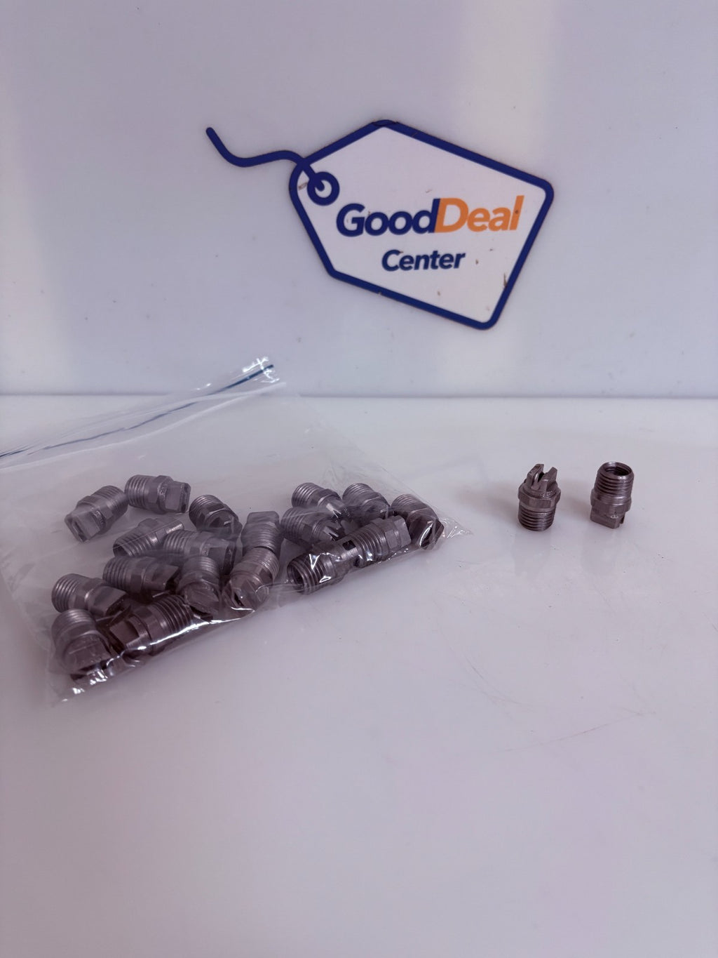 LOT OF 20 SPRAYING SYSTEMS V-JET SPRAY NOZZLE H14RVVCHSS110100