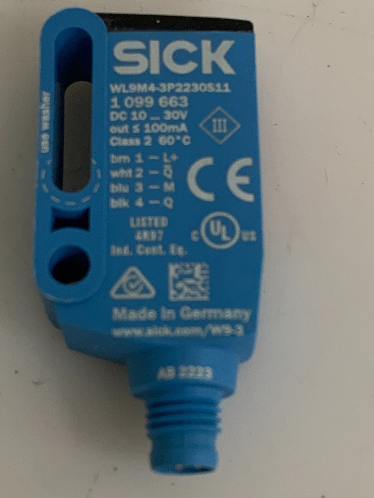 SICK PHOTOELECTRIC RETRO REFLECTIVE SENSOR WL9M4-3P2230S11