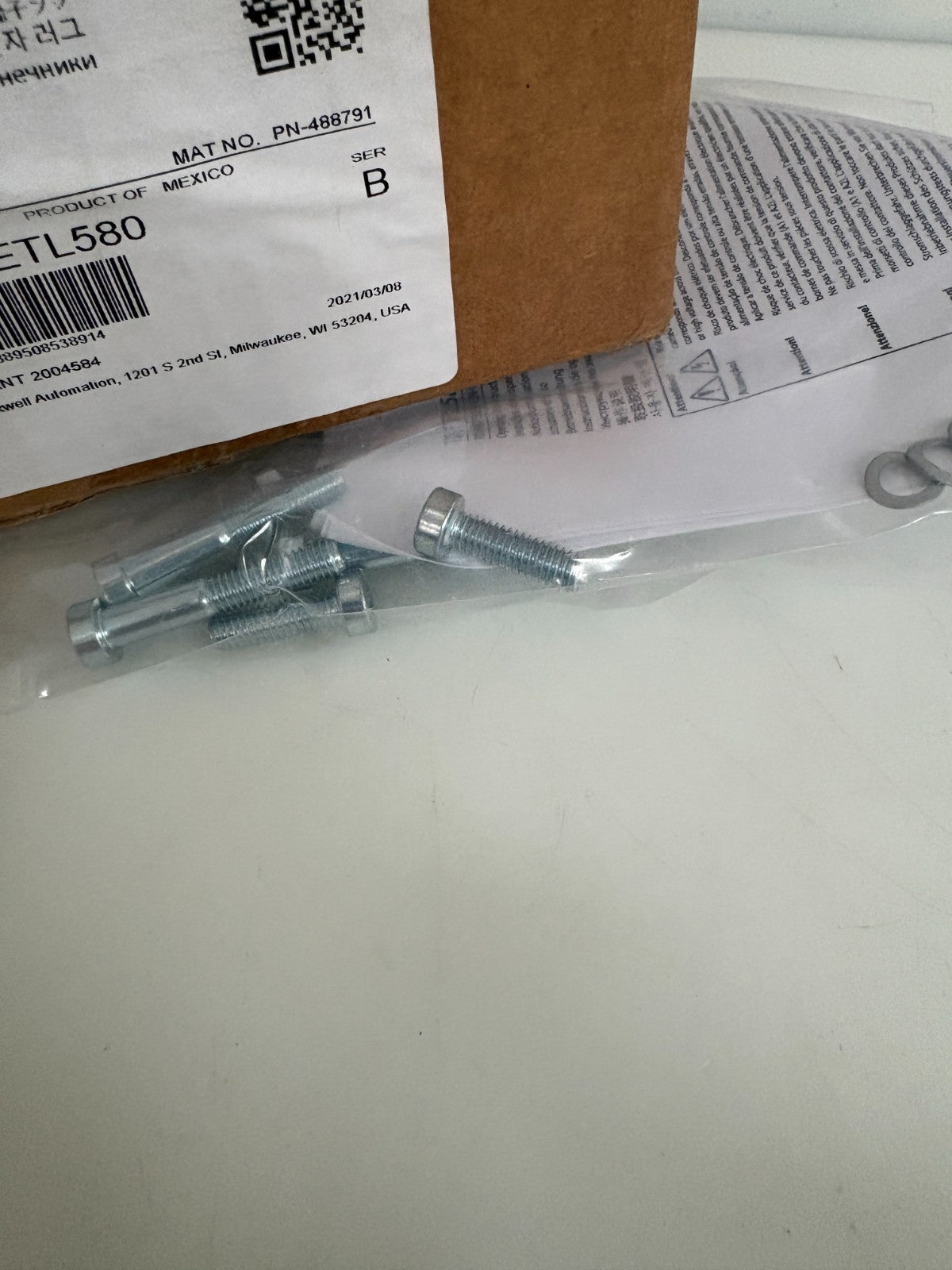 ALLEN BRADLEY TERMINAL LUGS SET OF 3 100-ETL580