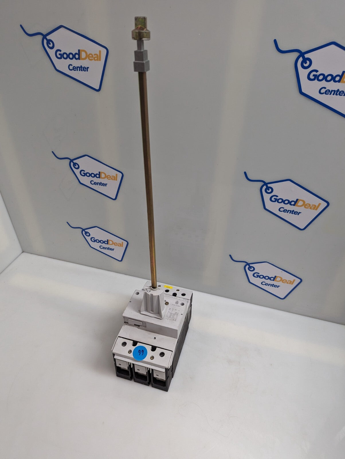 Moeller P7-160 circuit breaker with rotary drive