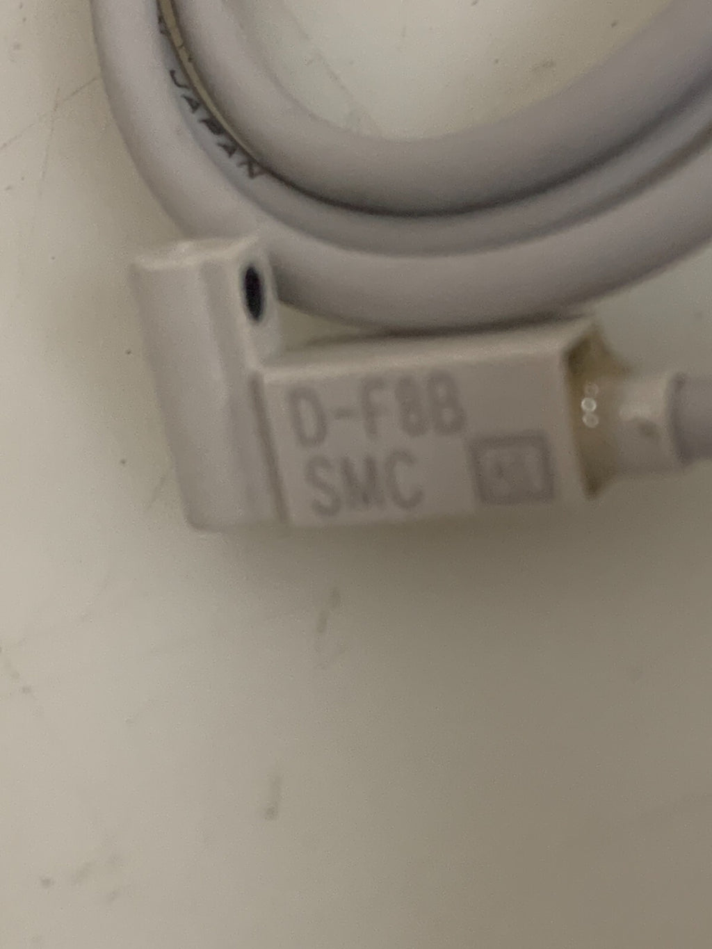 LOT OF 3 SMC 2 WIRE PNEUMATIC AUTO SWITCH SENSOR D-F8B