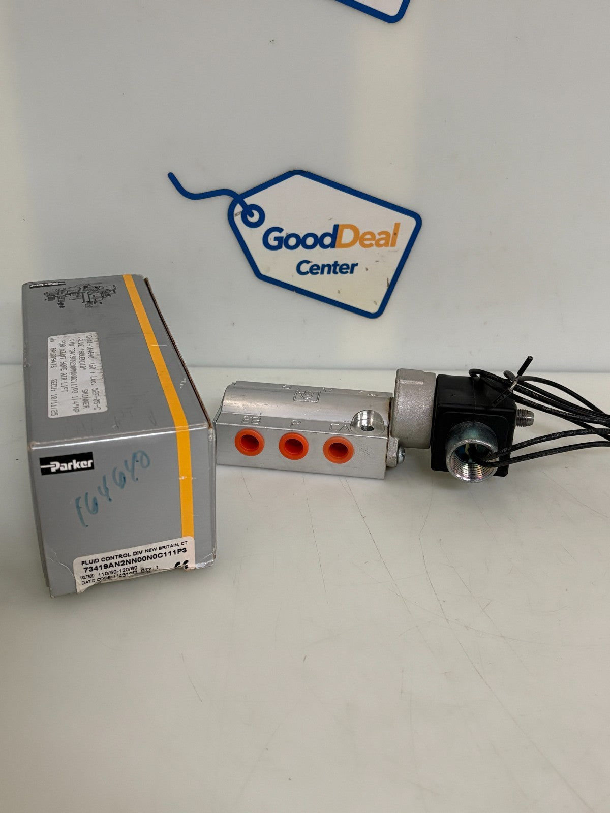PARKER PILOT OPERATED VALVE 73419AN2NN00N0C111P30
