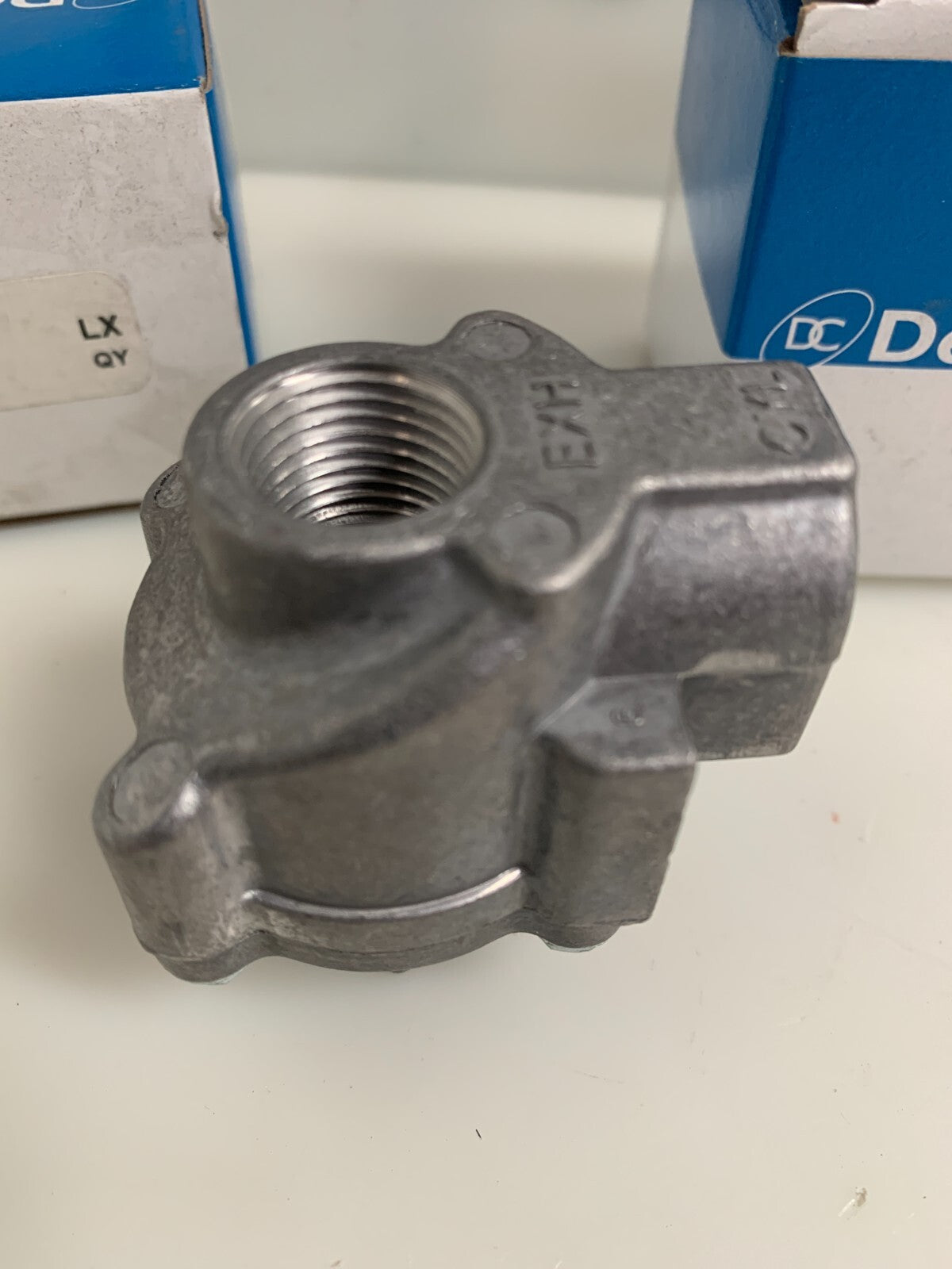 DELTROL CORP  Pneu-Trol Quick Exhaust Valve  10122-68  (Lot of 2)1